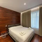 Crown Boutique