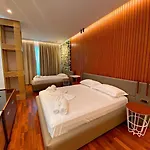 Crown Boutique 4* Durrës
