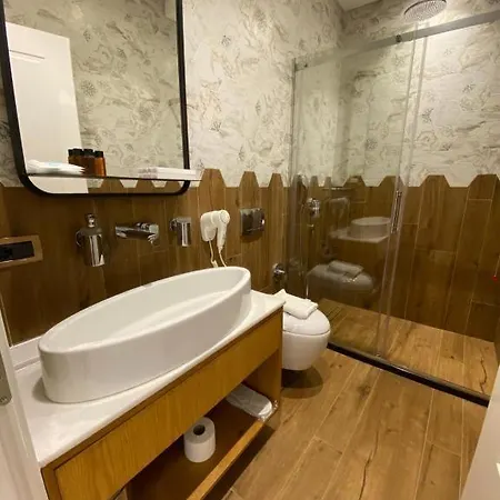 Hotell Crown Boutique Durrës