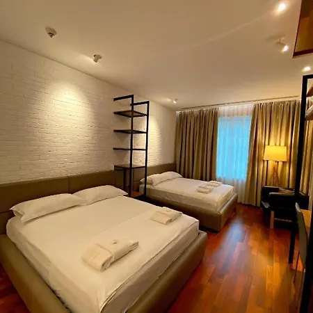 Crown Boutique 4* Durrës